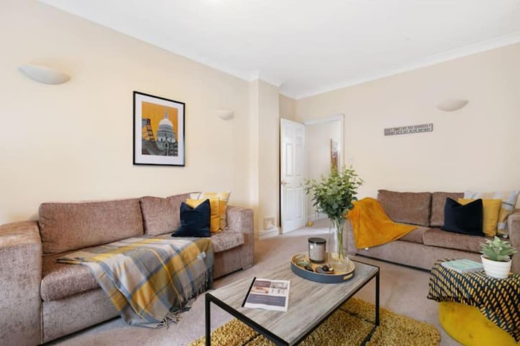 Stylish - Parking - Garden - Sleeps 6 Cambridge