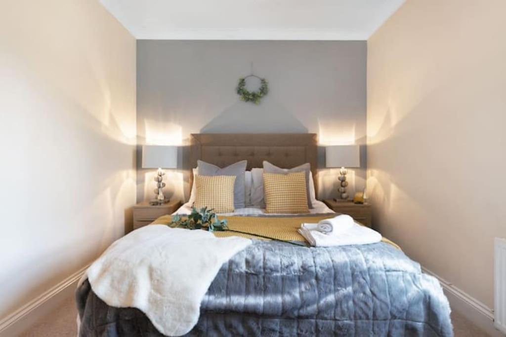 Apartamento Stylish - Parking - Garden - Sleeps 6